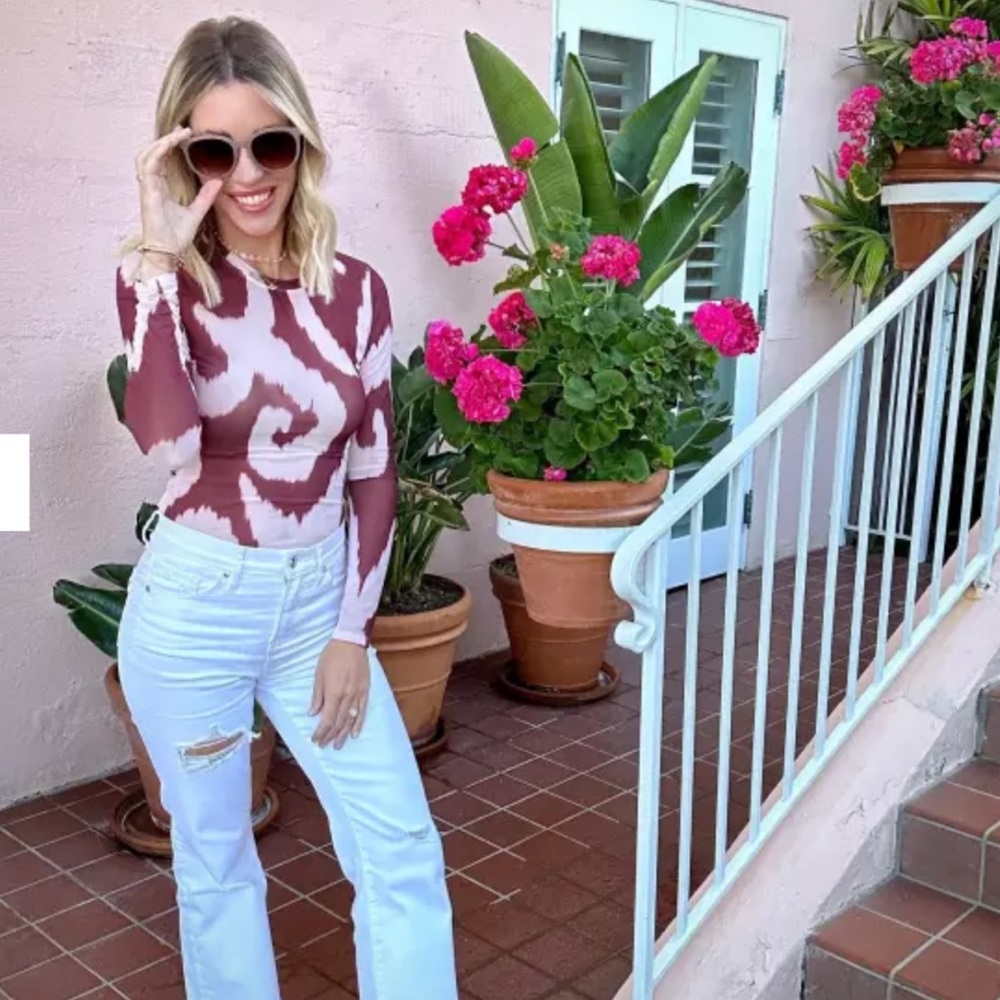 NWT Fitted Mesh Printed Crew Neck Bodysuit